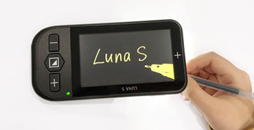 Luna S  Zoomax
